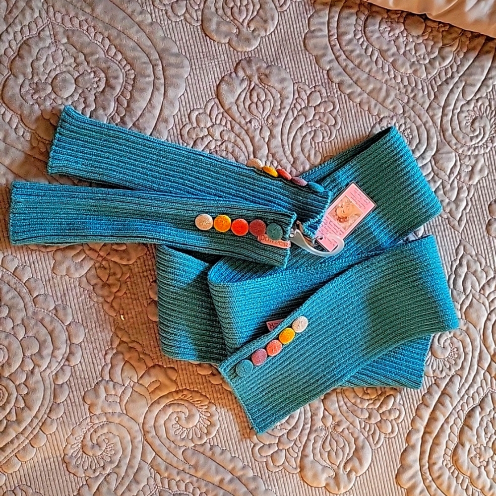 Scarf and fingerless gloves